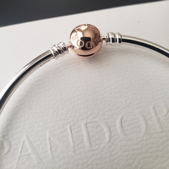 Authentic Pandora Moments Bangle Bracelet - Picture 3 of 5